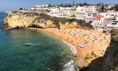 10 Best Beaches in Faro for Unforgettable Summer Escapes